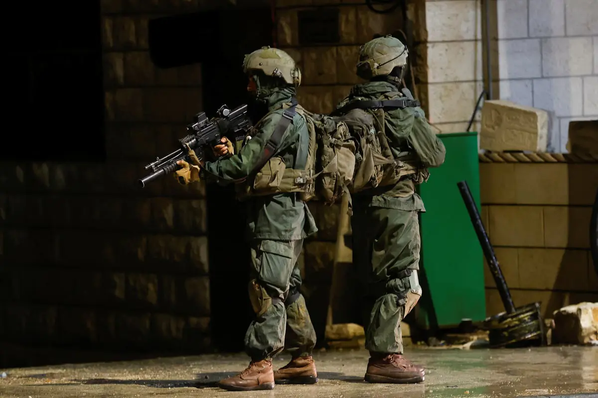 قوات إسرائيلية ضخمة تقتحم رام الله ومدن رئيسية في الضفة الغربية