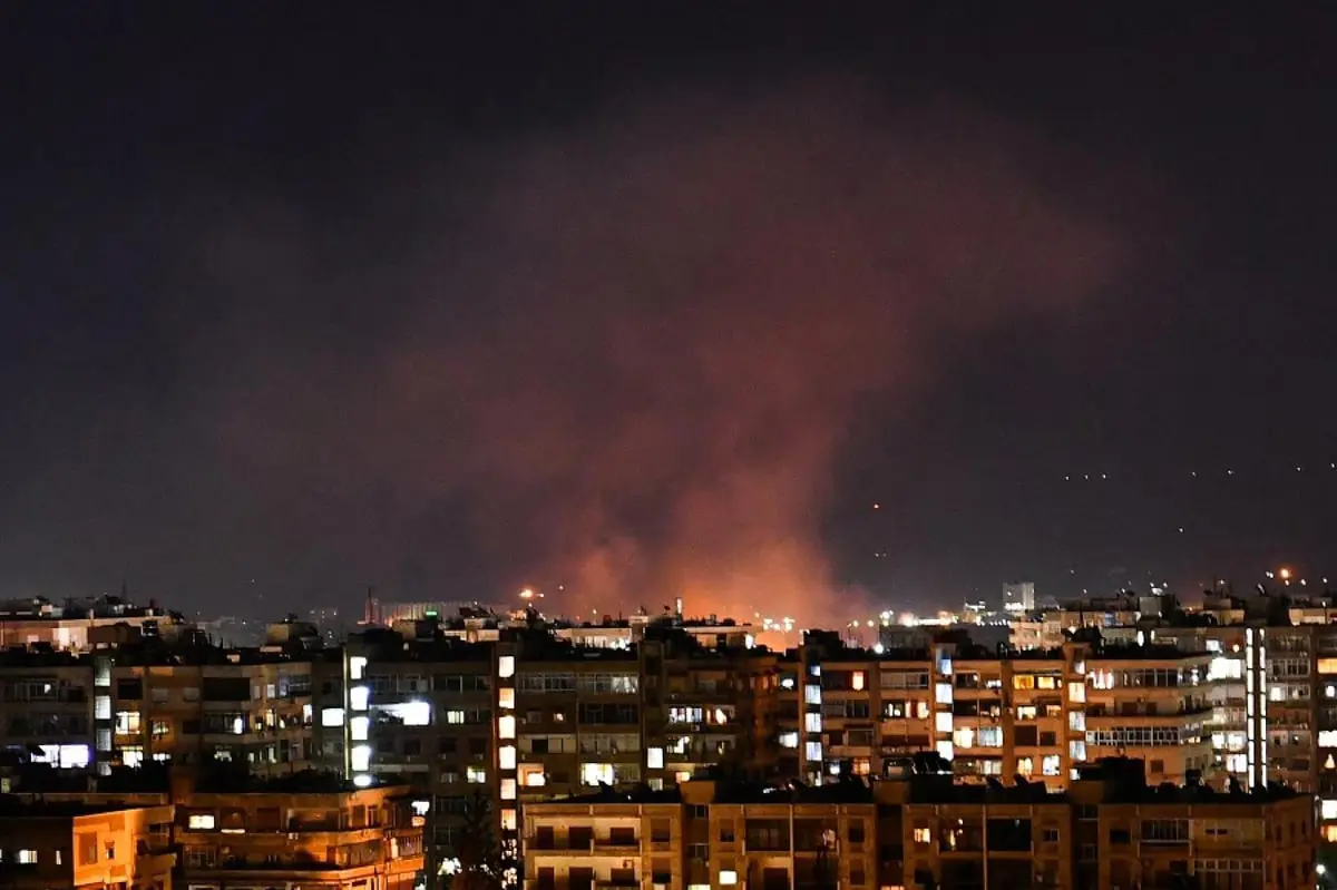 المرصد السوري: غارة إسرائيلية تستهدف محيط مطار حلب