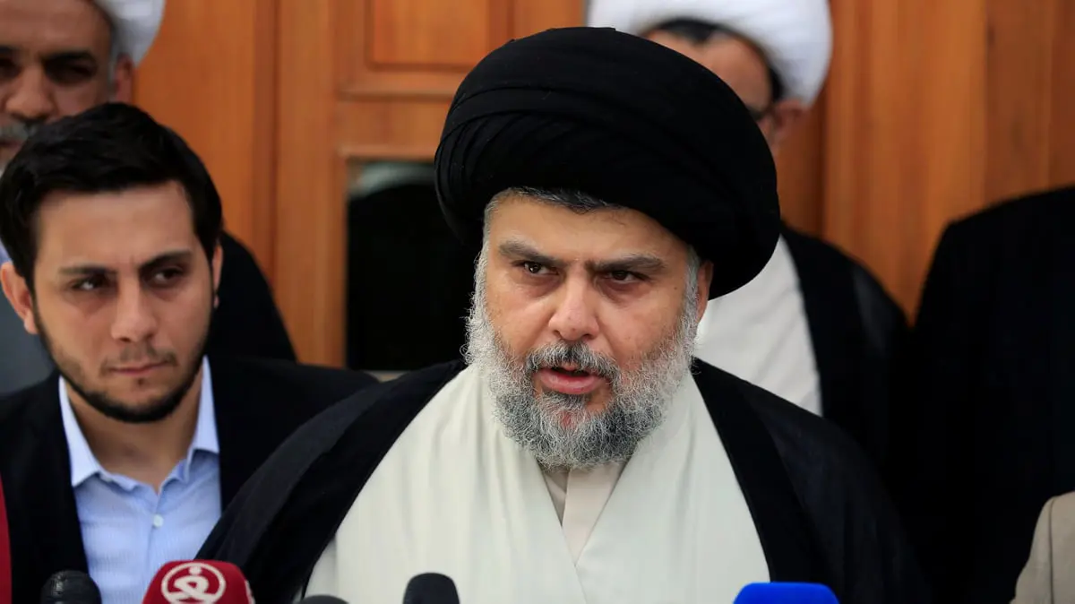 مقتدى الصدر يلوح بخيار المعارضة.. وتحالف المالكي يؤكد دعمه لعبدالمهدي