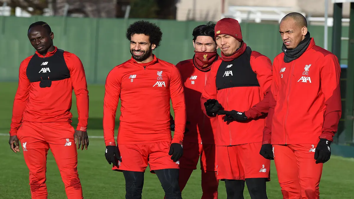 ليفربول يتلقى نبأ سعيدا قبل قمة مانشستر يونايتد (شاهد)