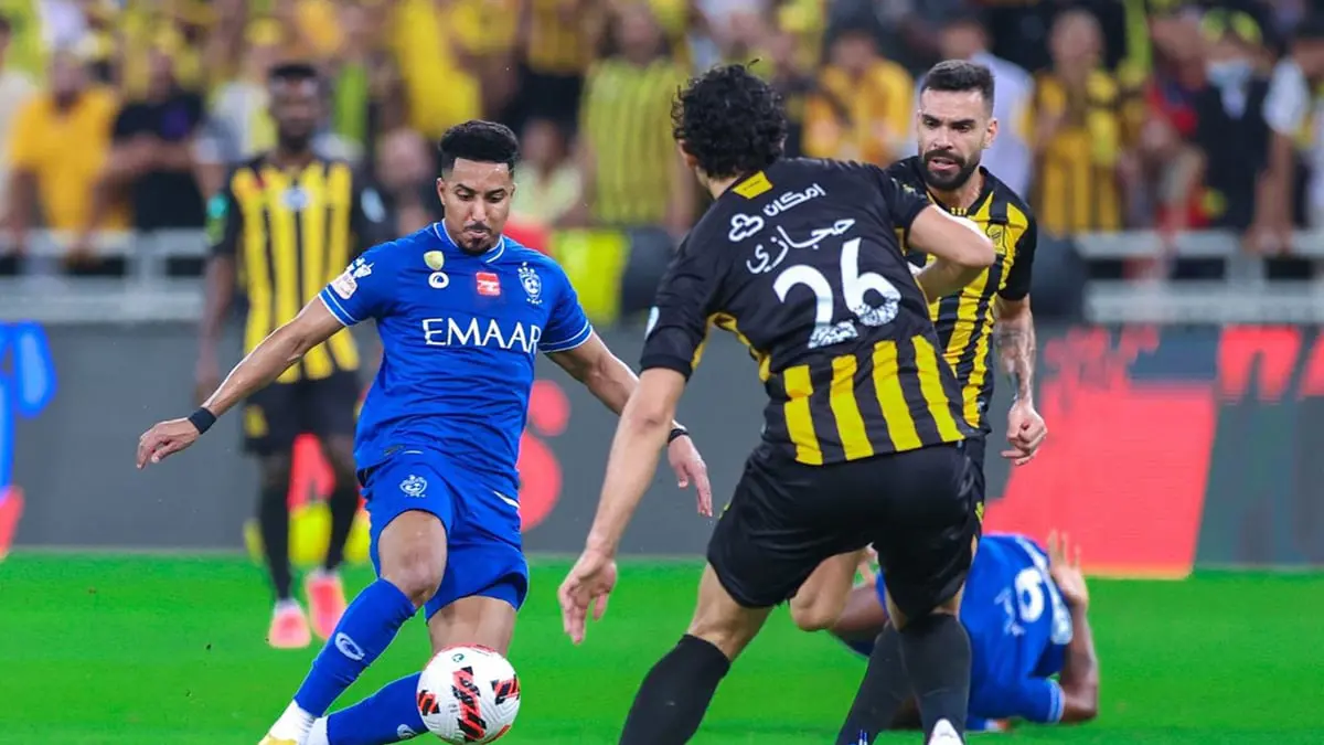 قبل جولة الحسم.. الهلال والاتحاد يتصارعان على لقب الدوري السعودي.. والأهلي في خطر