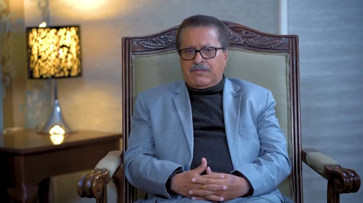 مستشار رئيس وزراء اليمن لـ "إرم نيوز": لا نستبعد الحرب ولا تفاوض مع الحوثي