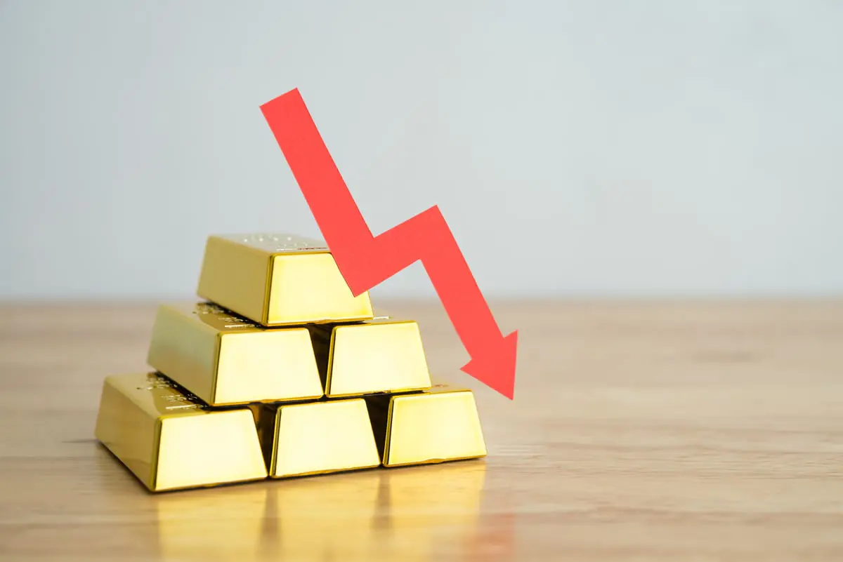 الذهب يتراجع مع ترقب مؤشرات أسعار الفائدة الأمريكية