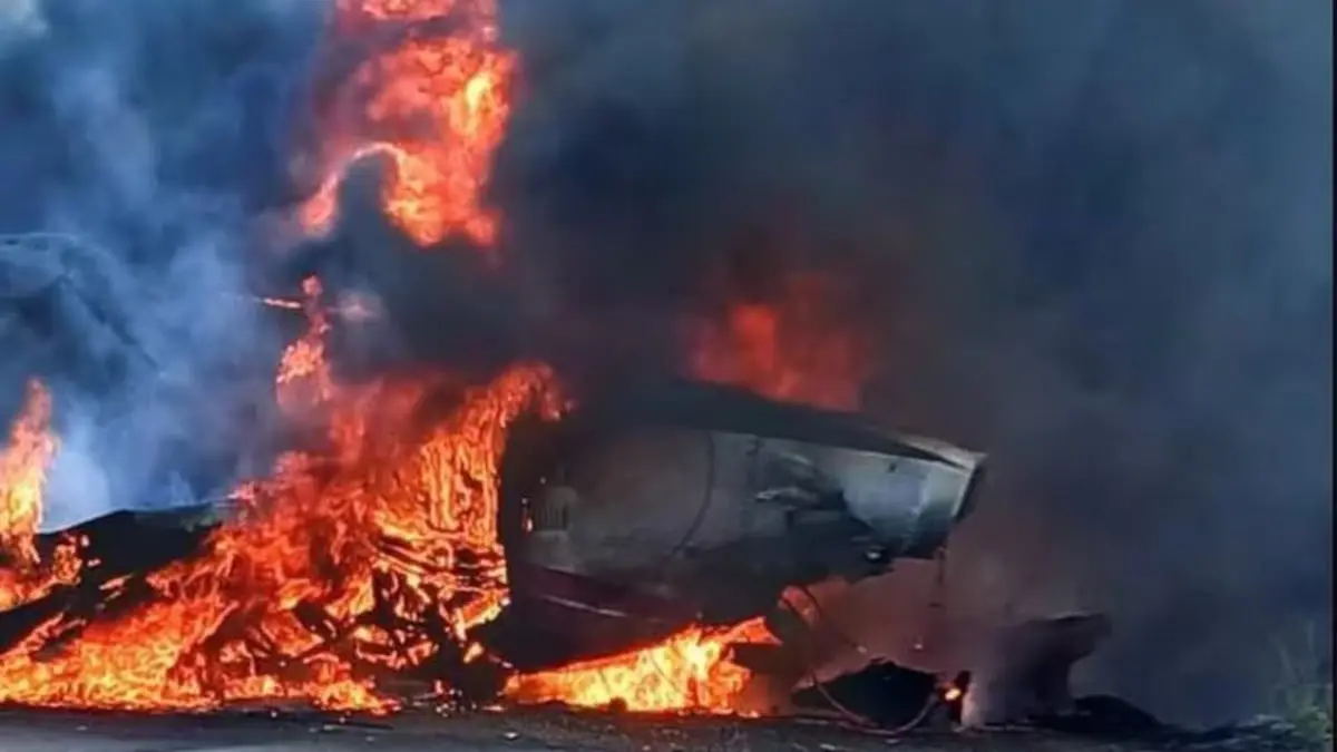 مشهد مروع لتحطّم طائرة على الطريق السريع في تشيلي (فيديو) 