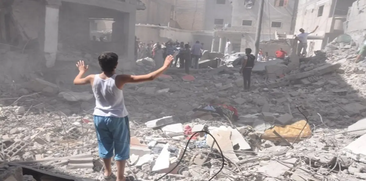 غارات بالصواريخ الفراغية والبراميل المتفجرة على حلب