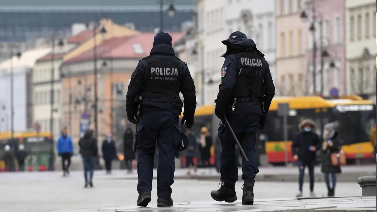 بولندا تعتقل 3 متهمين بإشعال حرائق لصالح روسيا‎