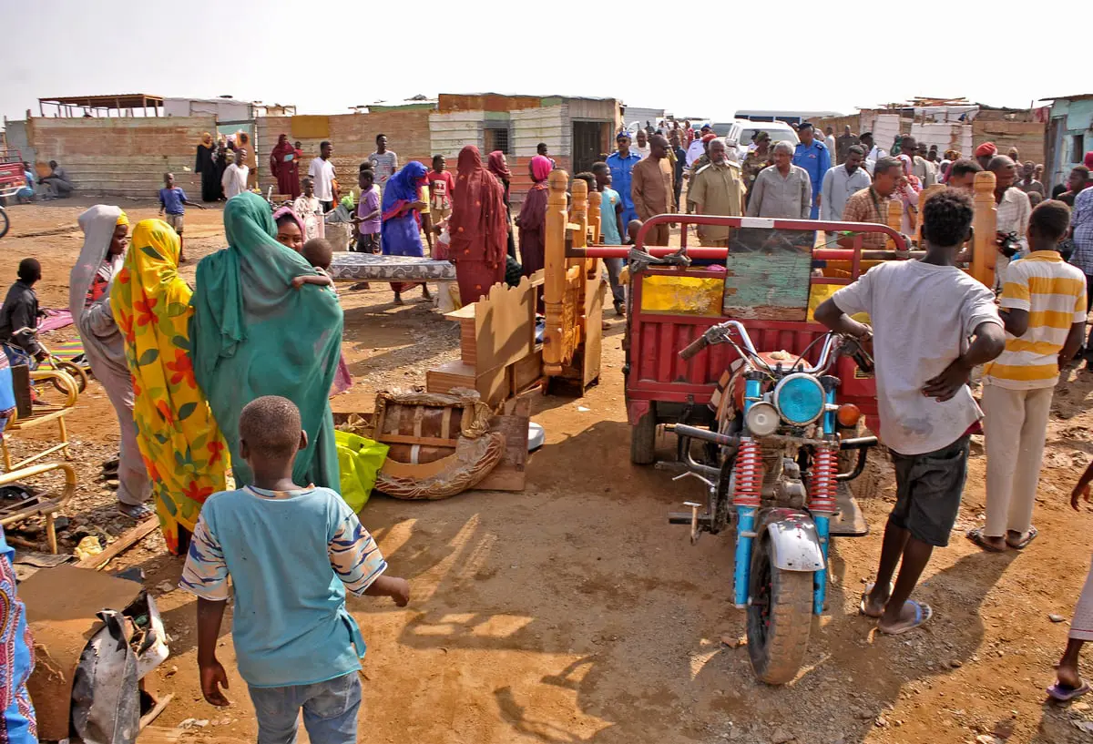 النزوح يفاقم أزمة مياه الشرب في بورتسودان