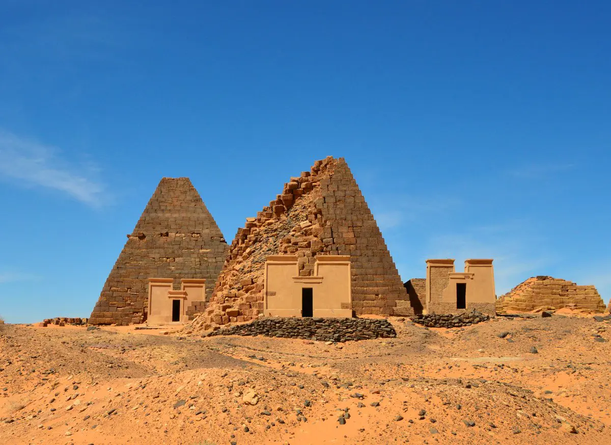 مروي.. أيقونة الآثار وحارسة الزمن في السودان (صور)