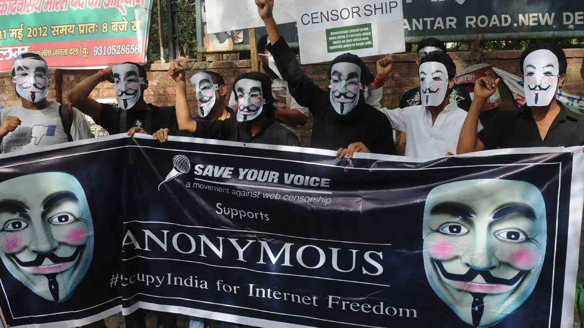 قراصنة "أنونيموس" يعلنون اختراق الأنظمة الإلكترونية للمخابرات الروسية