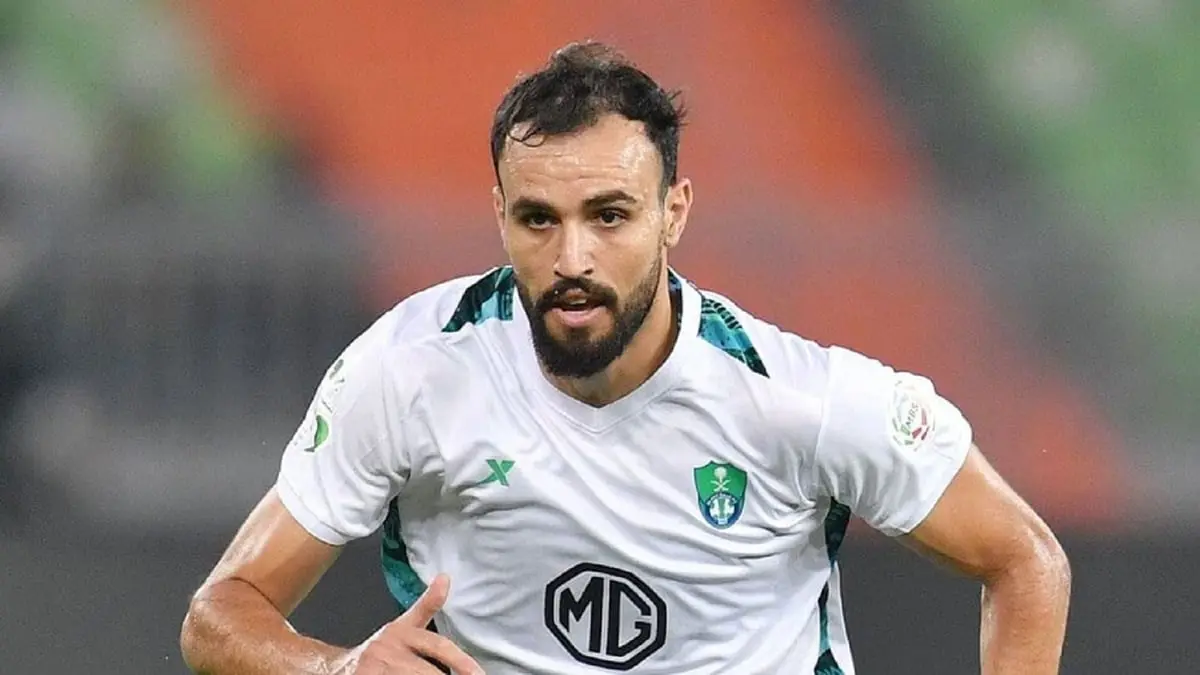 موعد قرار الفيفا بشأن قضية حمدي النقاز ضد الأهلي السعودي