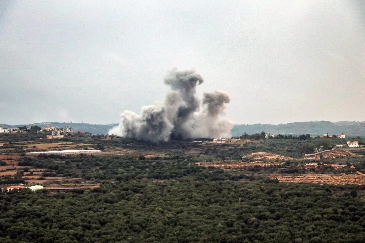 لبنان.. قصف بلدات حدودية واستهداف موقع عسكري إسرائيلي