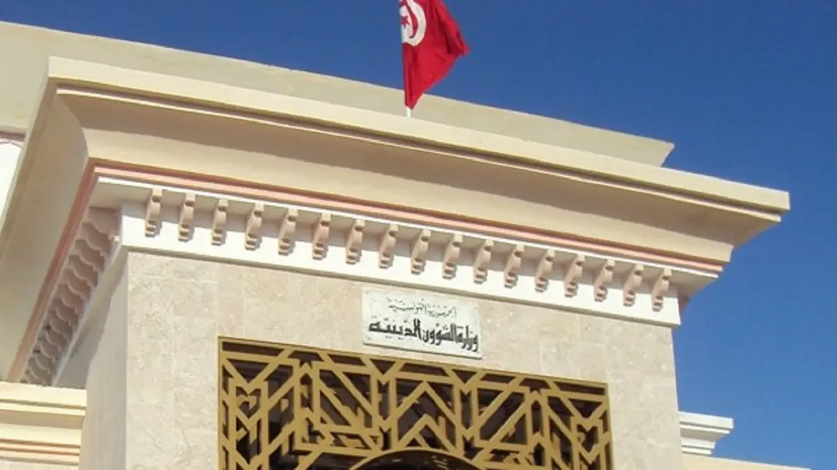 تونس.. عزل إمام مسجد ترشح للانتخابات التشريعية