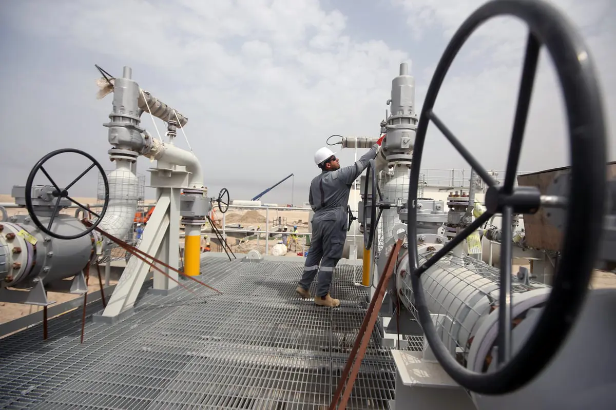 شركات صينية تفوز بعقود للتنقيب في حقول نفط وغاز عراقية