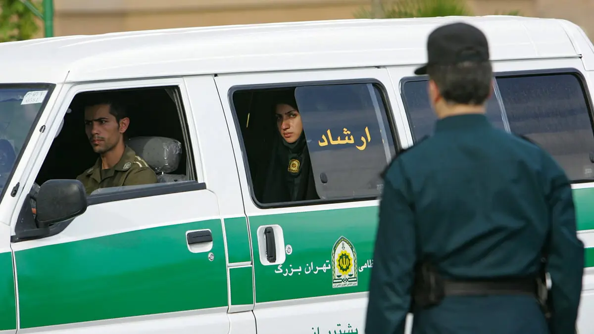 للأخلاق «شرطة» في إيران... ألغيت!