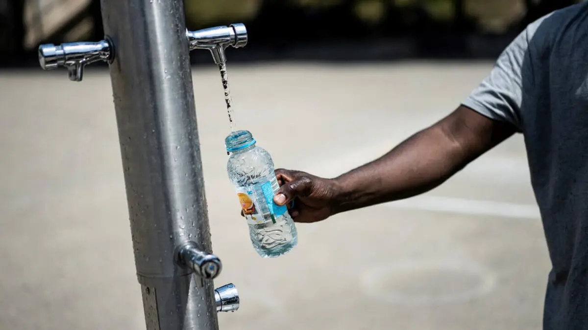 تقرير: 120 بلدية فرنسية تواجه صعوبات في الحصول على مياه الشرب