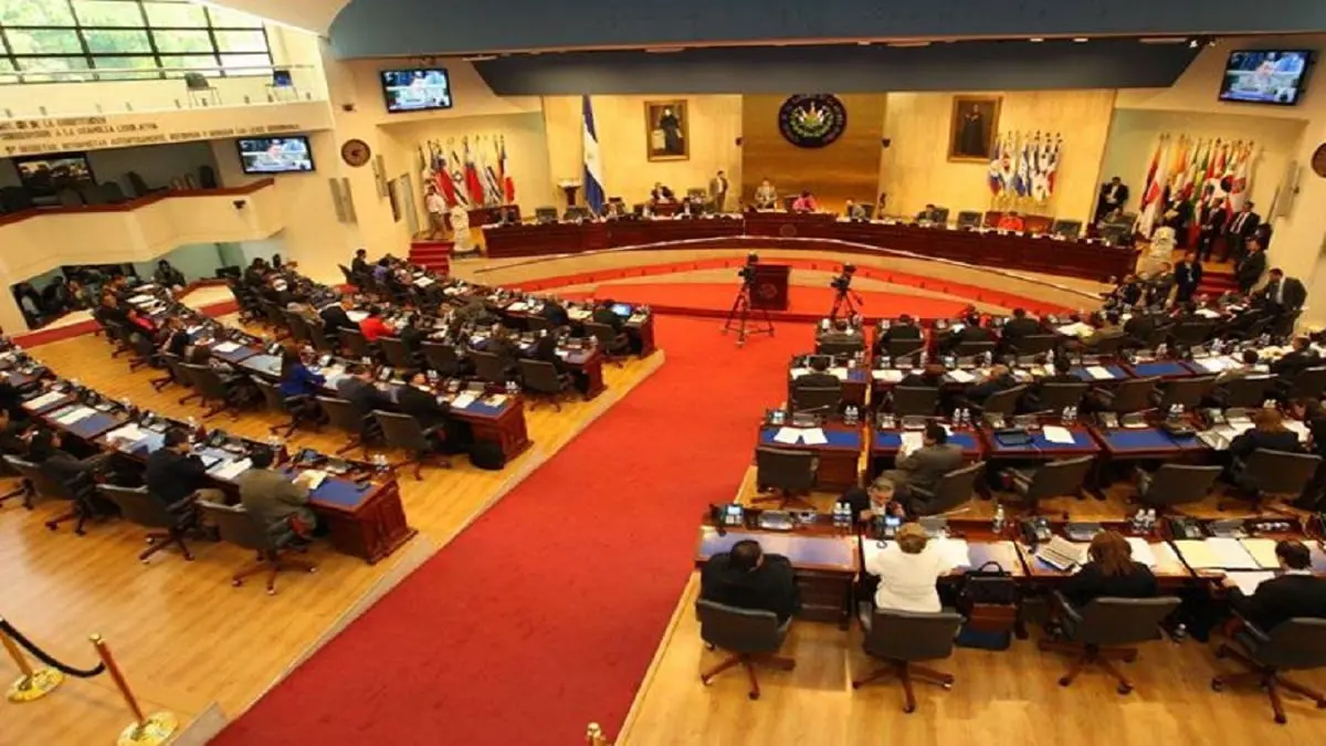 برلمان السلفادور يصادق على اعتبار البيتكوين عملة قانونية (فيديو)