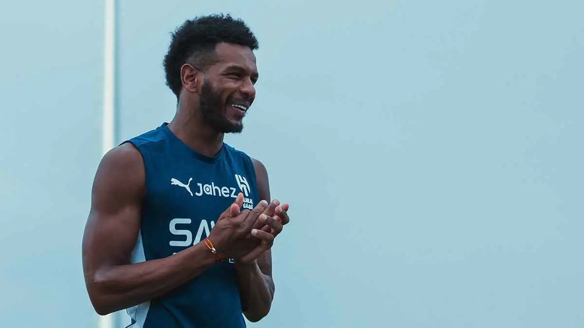 مفاجأة.. موقف علي البليهي من التشكيل الأساسي للهلال أمام ريال مدريد