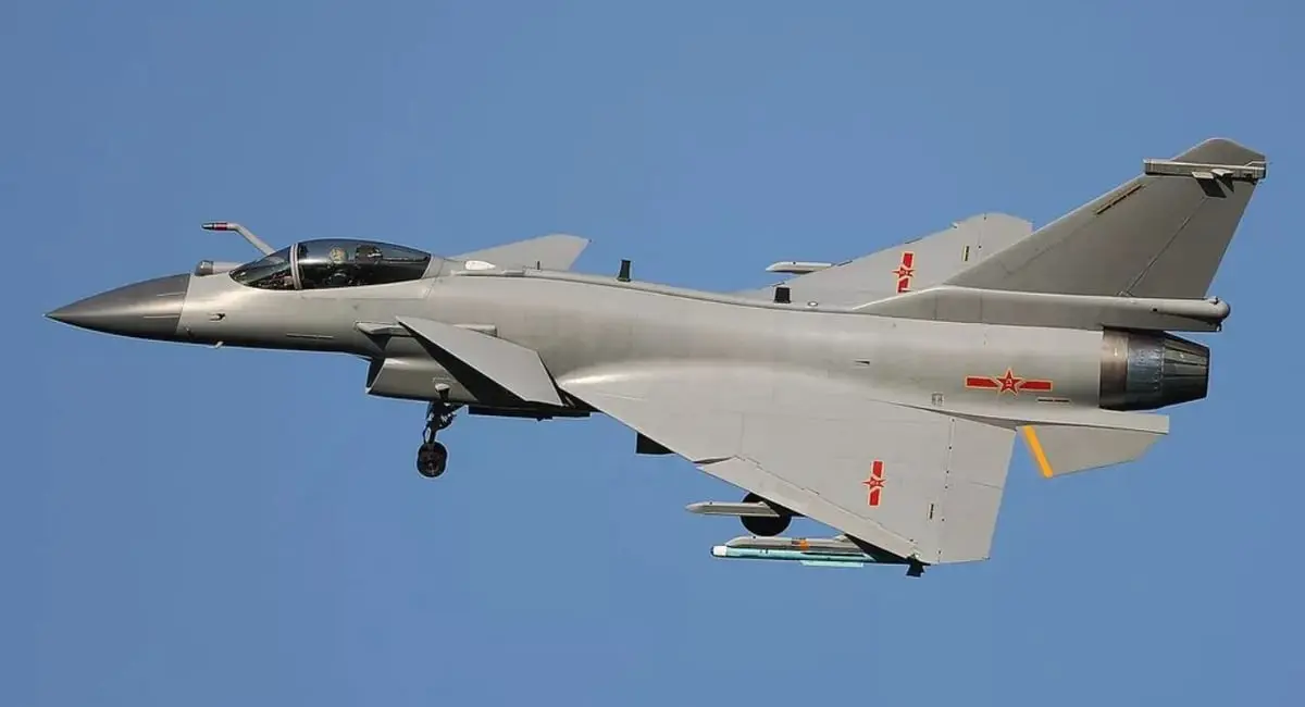 مصر تعتزم شراءها.. أبرز مواصفات المقاتلة الصينية J-10C