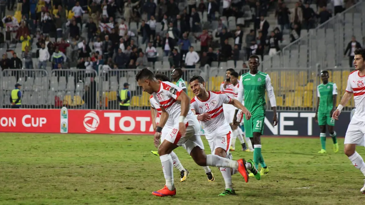 مذيع قناة الأهلي يلمح لتناول لاعبي الزمالك منشطات أمام غورماهيا في الكونفدرالية الأفريقية (شاهد)