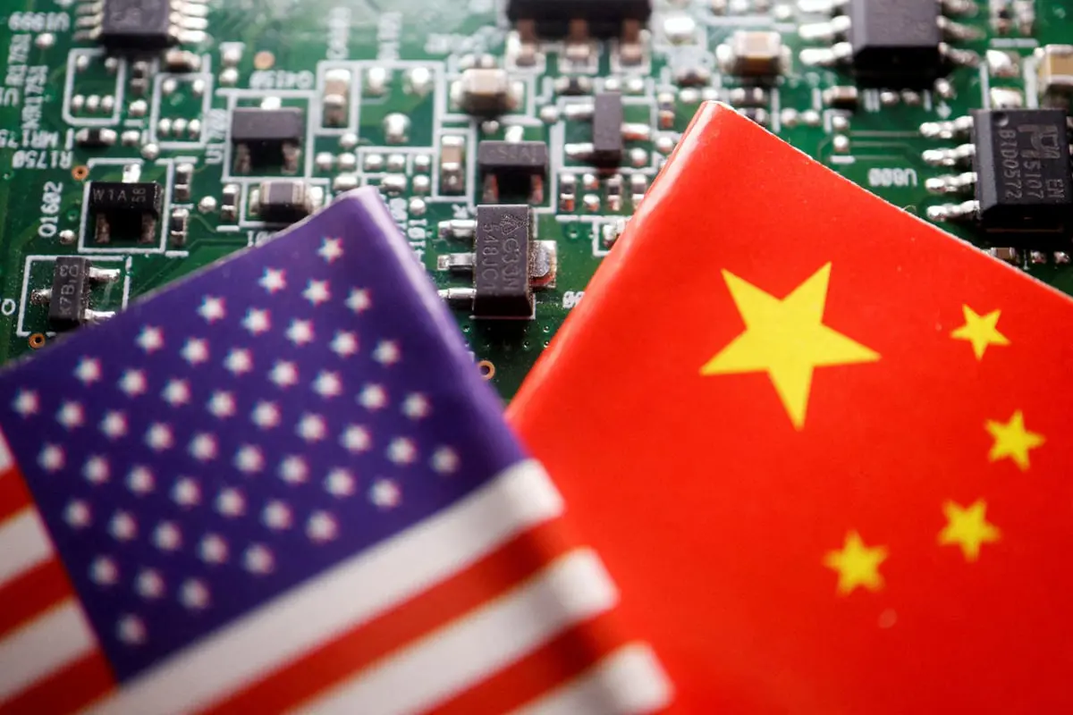  أمريكا تفرض قيودا جديدة على الصين بشأن الرقائق الإلكترونية