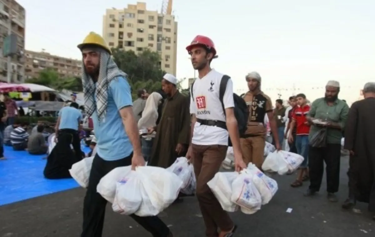 إفطار رمضان يحدث إنقسام في مصر