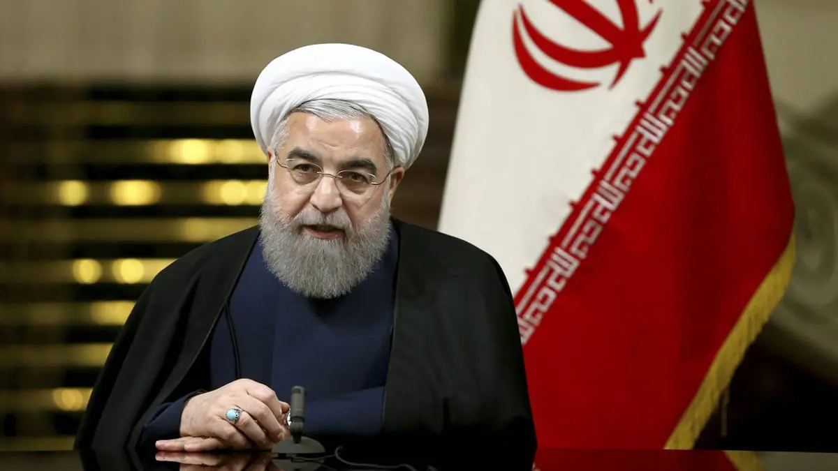 الحرس الثوري يطالب بمنع 37 مسؤولاً بحكومة روحاني من السفر