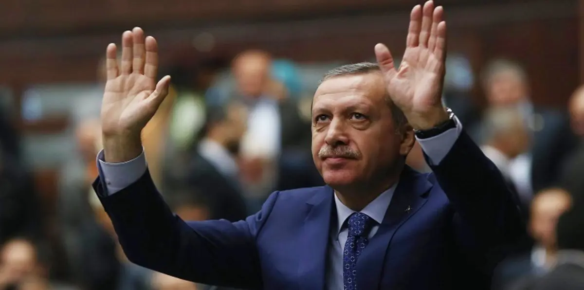 مقاضاة فنان ألماني سخر من إردوغان بقصيدة جنسية