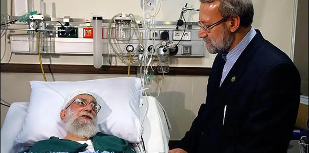 بوادر خلاف بين لاريجاني وخامنئي بشأن الاتفاق النووي