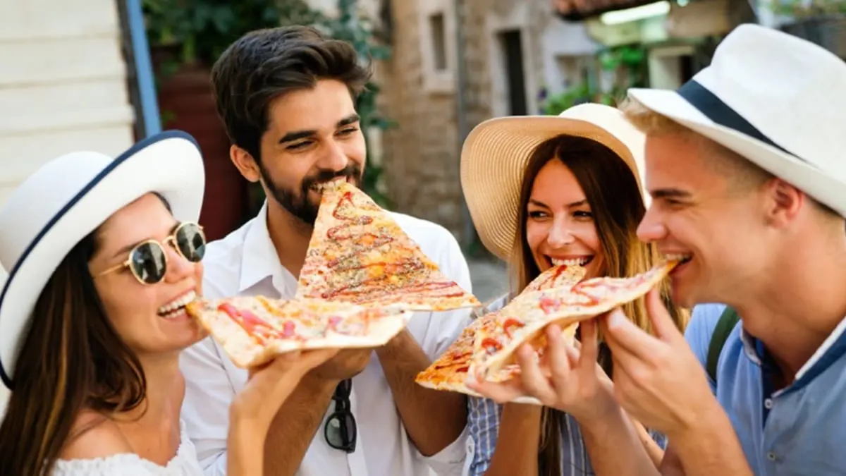 دراسة تكشف عن علاقة بين الزهايمر وتناول البرغر والبيتزا