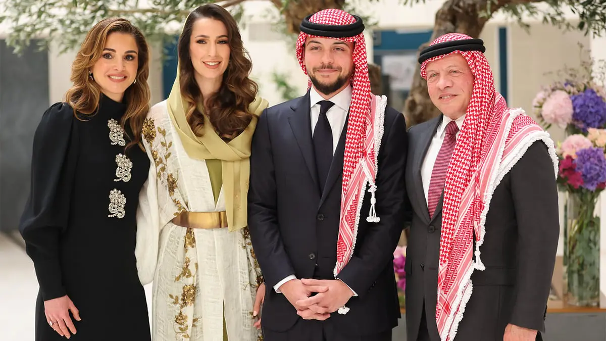 أول تعليق من الملكة رانيا على خطوبة الأمير الحسين من رجوة آل سيف