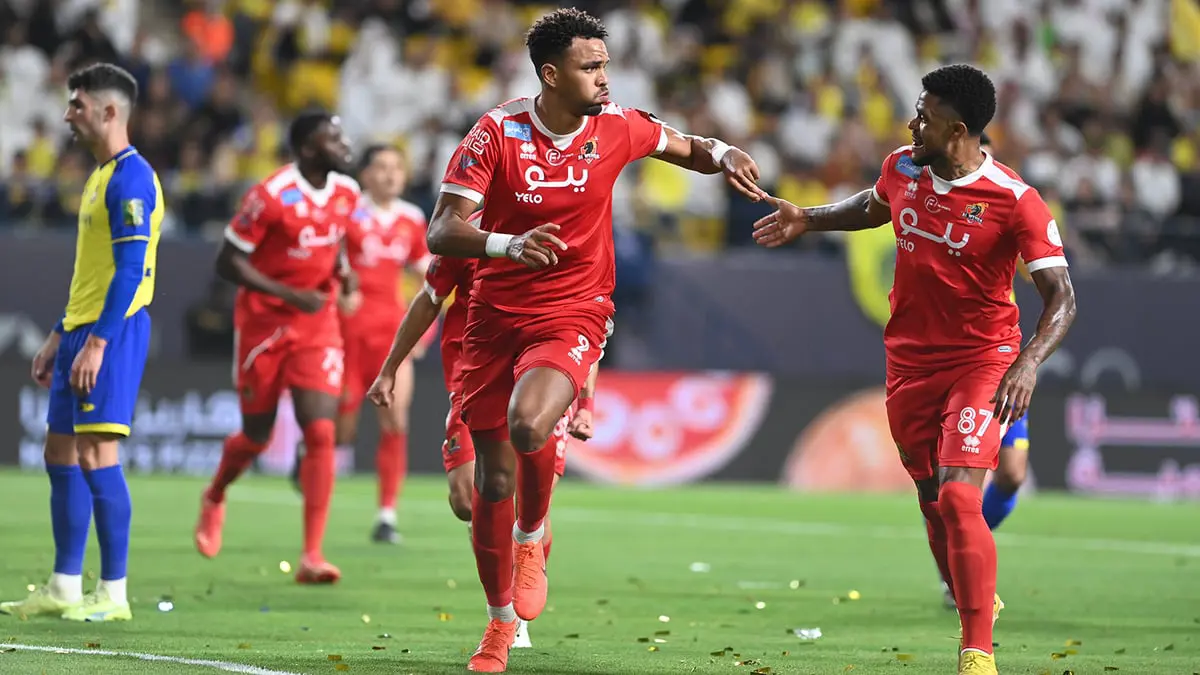 الوحدة يُفجر المفاجأة ويُطيح بالنصر ويواجه الهلال في نهائي كأس خادم الحرمين
