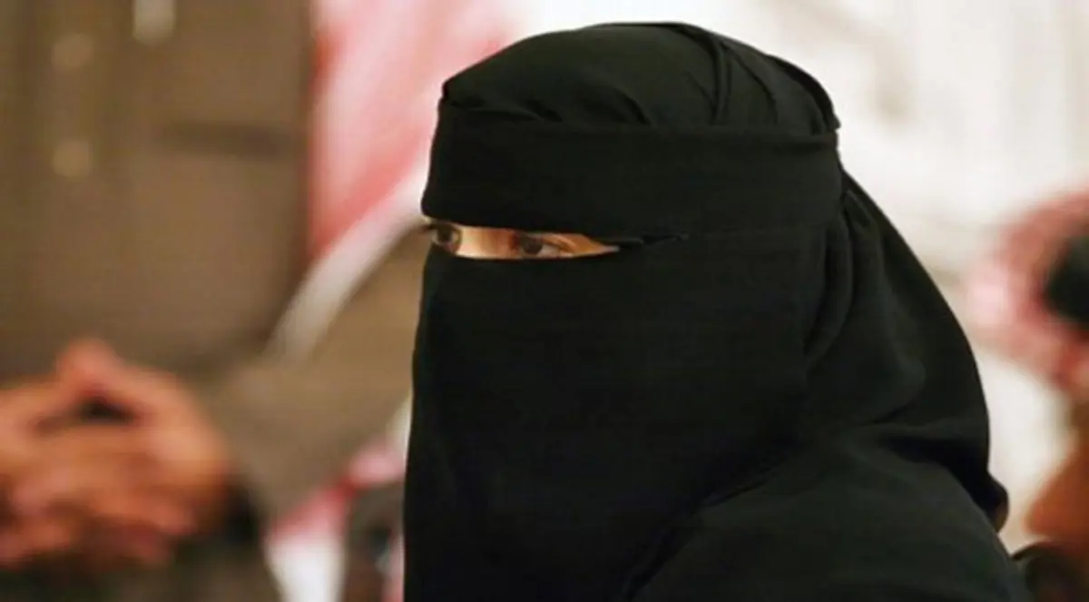 اعتناق زوجة مبتعث للمسيحية يثير غضب السعوديين
