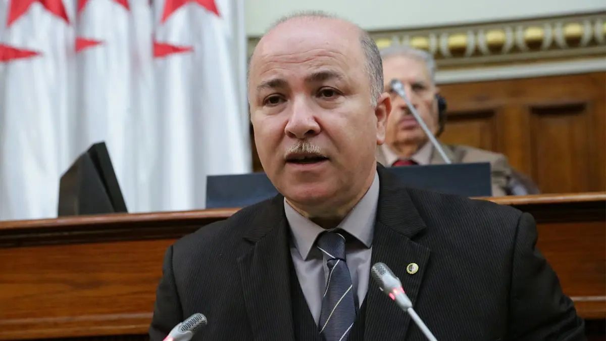 رئيس وزراء الجزائر يتعافى من فيروس "كورونا"