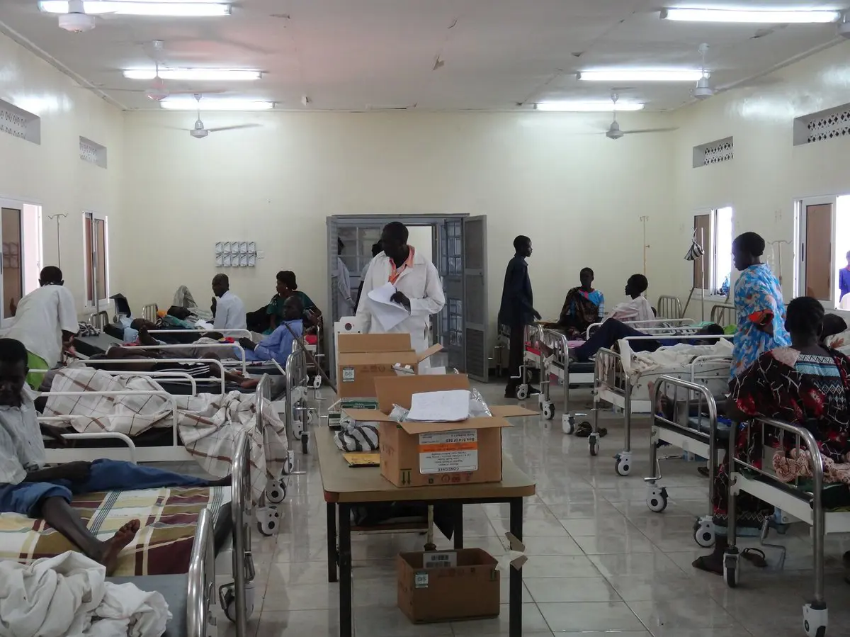 مدير مستشفى بالسودان يروي مأساة القطاع الصحي 