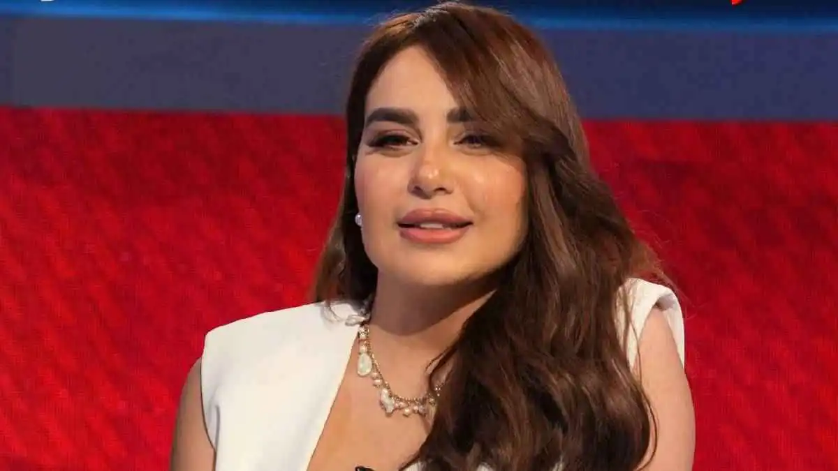 أحرجته على الهواء.. سهام صالح تفاجئ إبراهيم نور الدين وتفجر جدلًا (فيديو)