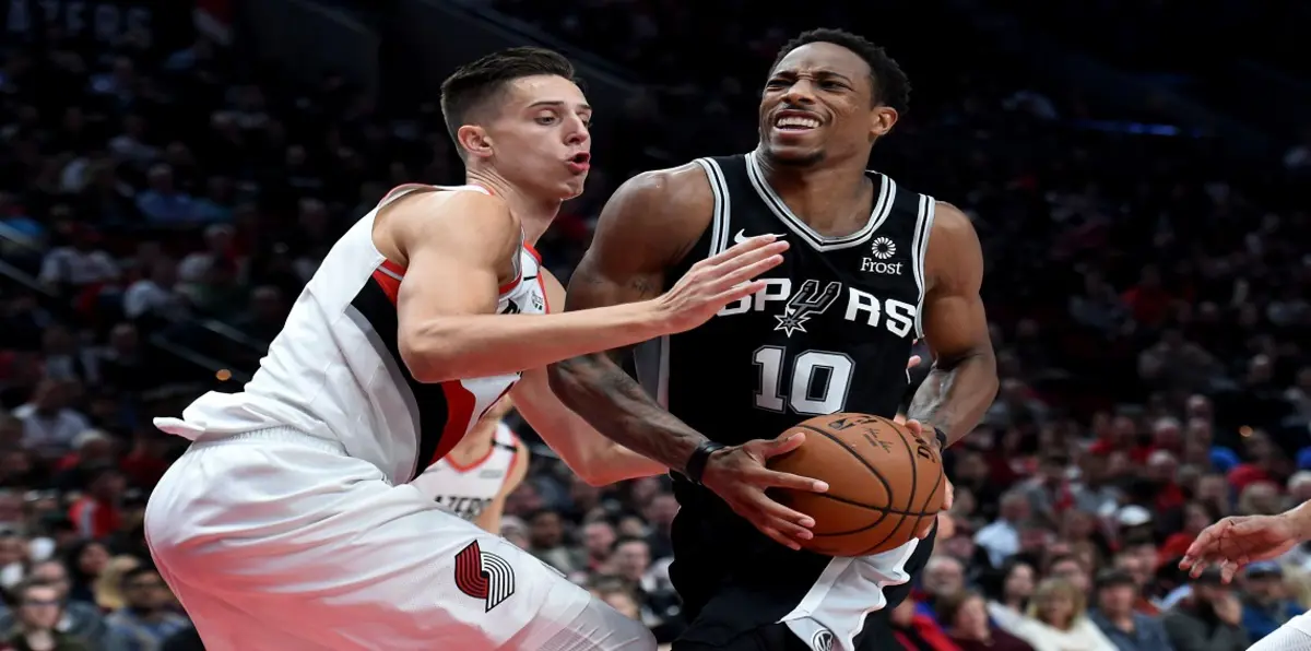NBA.. ديروزان يقود سبيرز لفوز جديد على ليكرز في دوري السلة الأمريكي