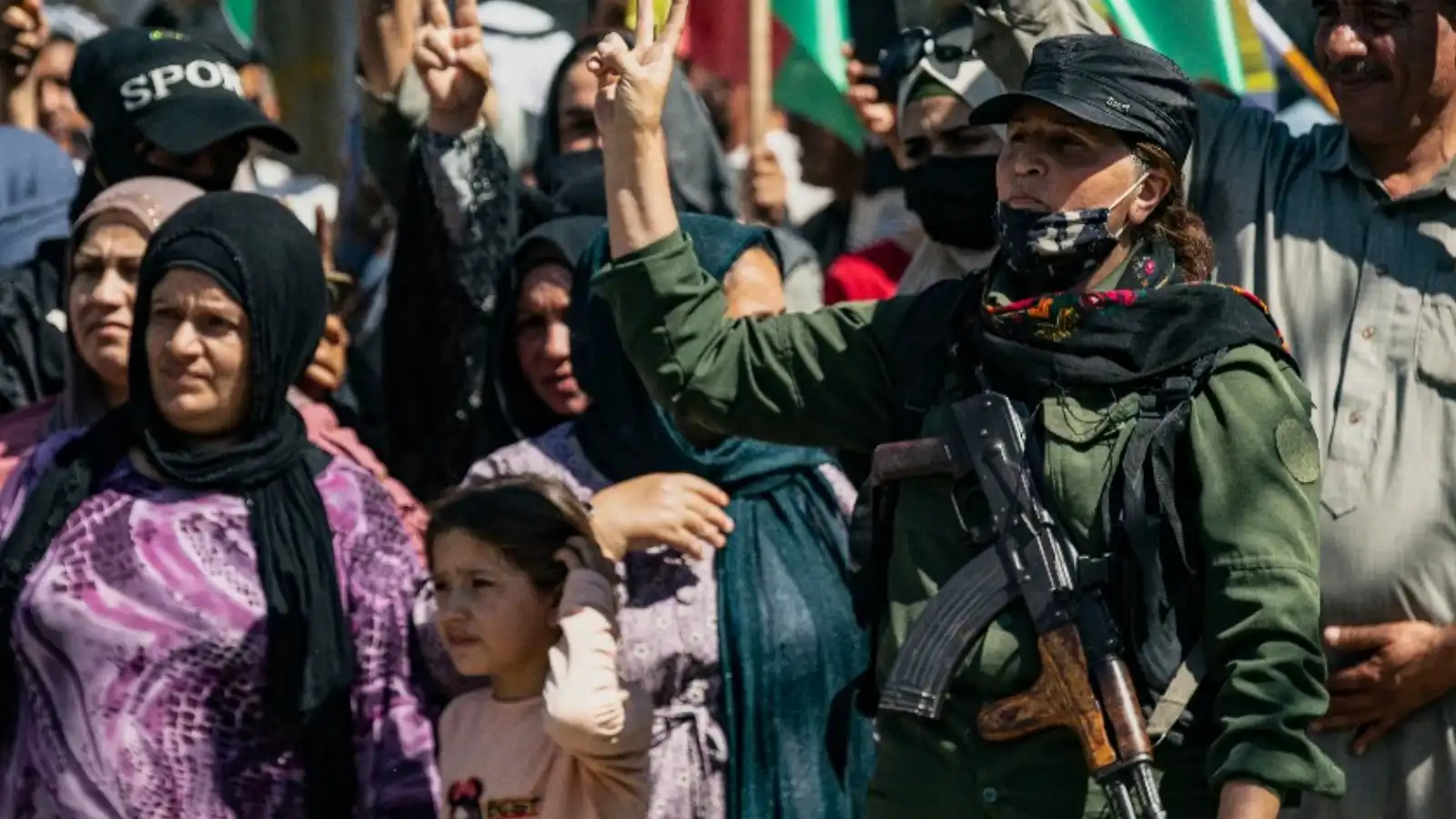 متظاهرون أكراد في القامشلي