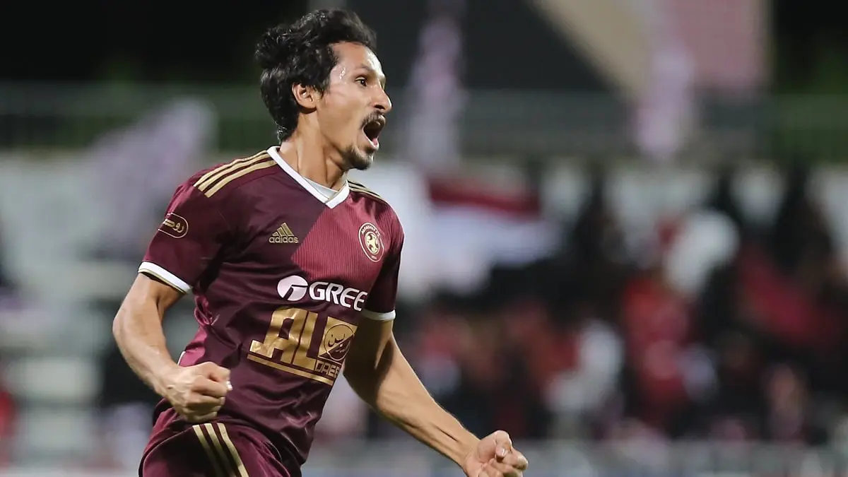 خالد الغامدي: وقعت لنادي الهلال ثم رجعت للنصر دون تهديد (فيديو)‎