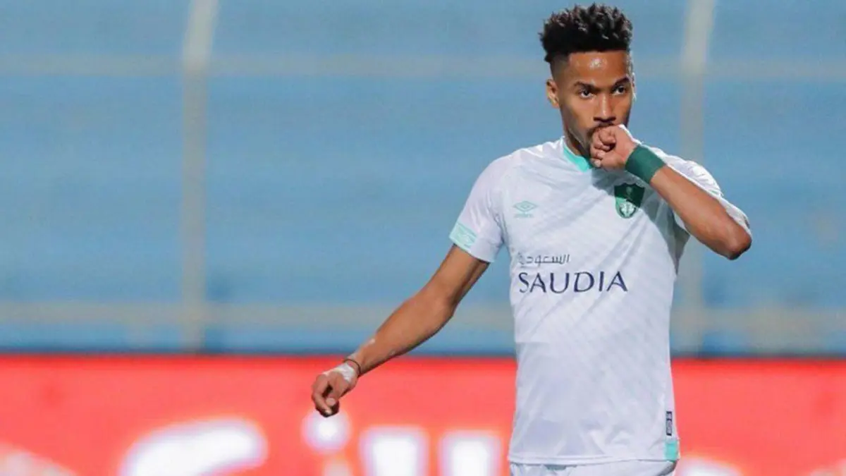 الأهلي السعودي يجدد عقد سلمان المؤشر 3 سنوات