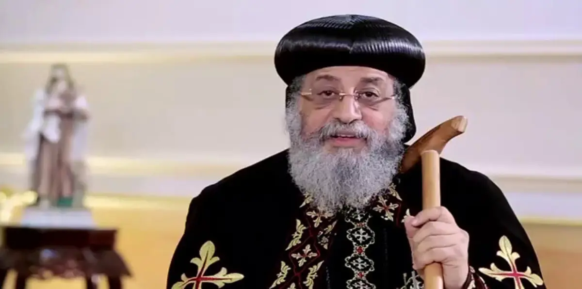 البابا تواضروس يحب "النكتة" ومتابعة اللاعب محمد صلاح (فيديو)