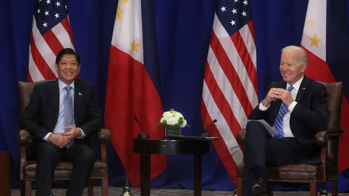 الفلبين.. سعي للتوازن بين المظلة الأمنية الأمريكية وعوائد التجارة مع الصين