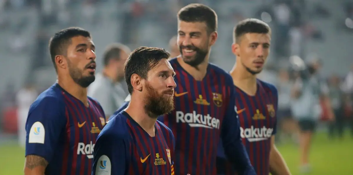 ماذا قال بيكيه عن احتمالية انتقال بوغبا إلى نادي برشلونة؟