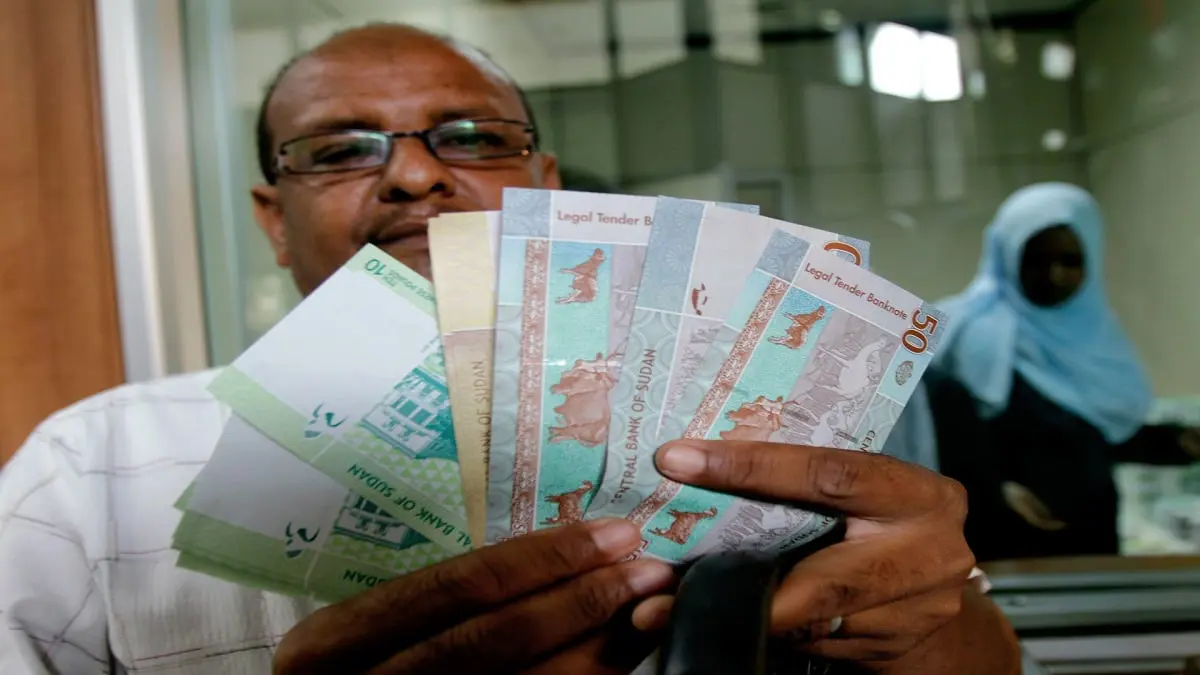 تداول الدولار في النظام المصرفي يمهد لخفض ديون السودان‎