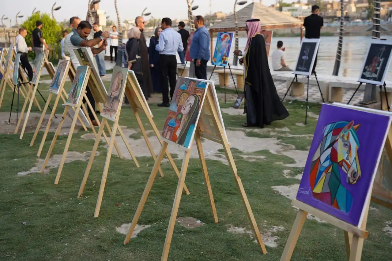 معرض الفنان العراقي