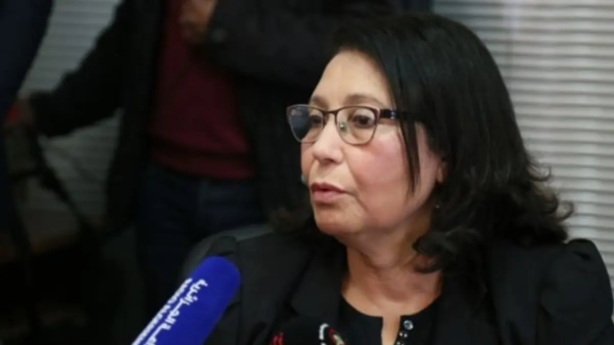 "السيادة الوطنية" تطيح بمديرة الإذاعة الرسمية في الجزائر