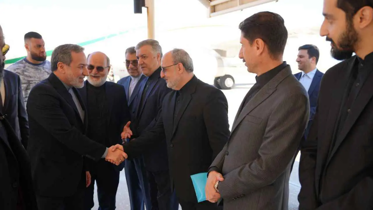عراقجي من بيروت: إيران "لا تخاف" إسرائيل وسندعم لبنان وحزب الله