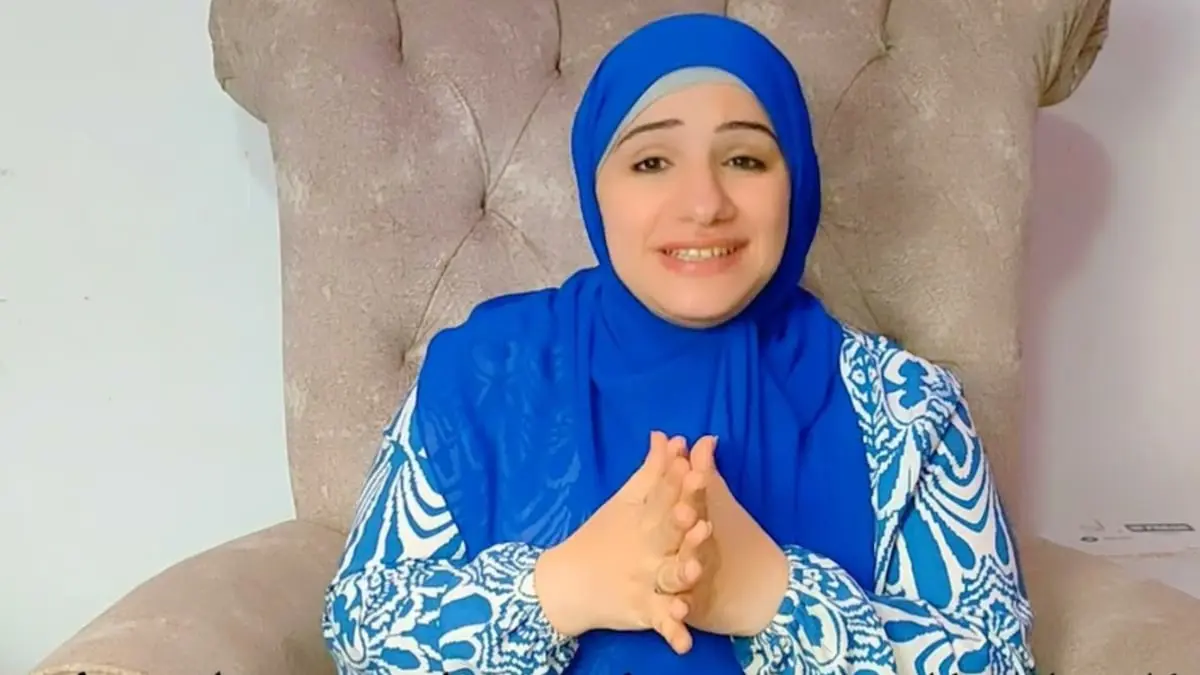 استغلت أطفالها لتحقيق أرباح.. تفاصيل حبس البلوغر المصرية "أم زياد" 