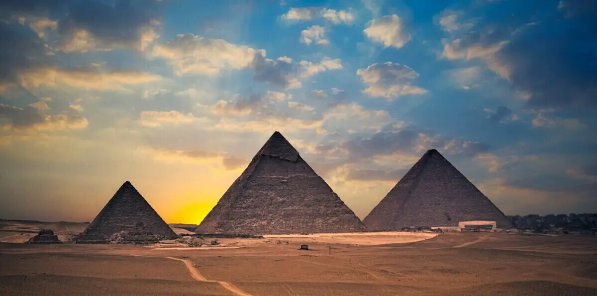 مصر تلجأ لأمريكا واليابان لحل لغز "تجويف الهرم الأكبر"
