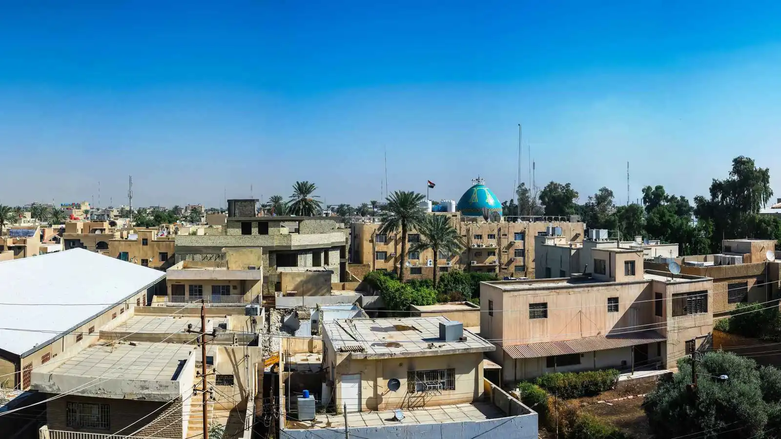 موجة حر غير مسبوقة تشل مؤسسات حكومية في العراق