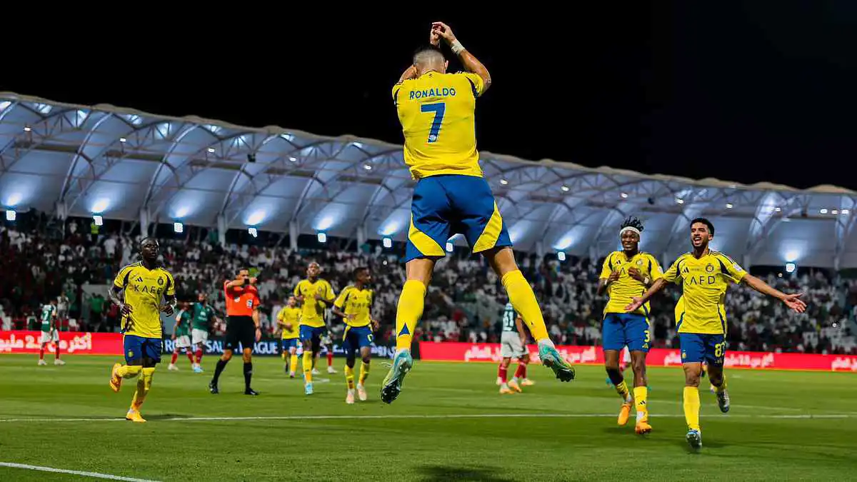 احتفال رونالدو يتسبب بإصابة قوية للاعب في البرازيل (فيديو)